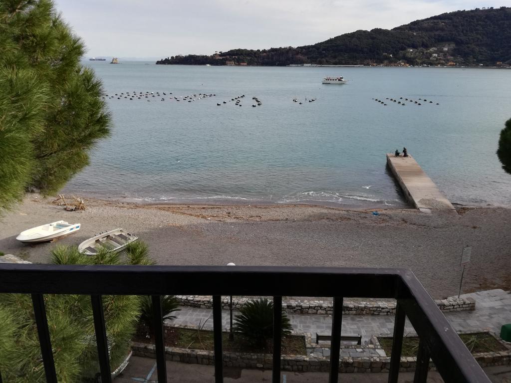 פורטו ונרה Olivo Apartment With Sea View מראה חיצוני תמונה